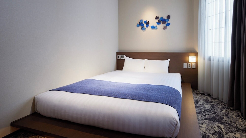 スタンダード ルーム クイーンベッド 1 台 禁煙 冷蔵庫 | Minn 金沢