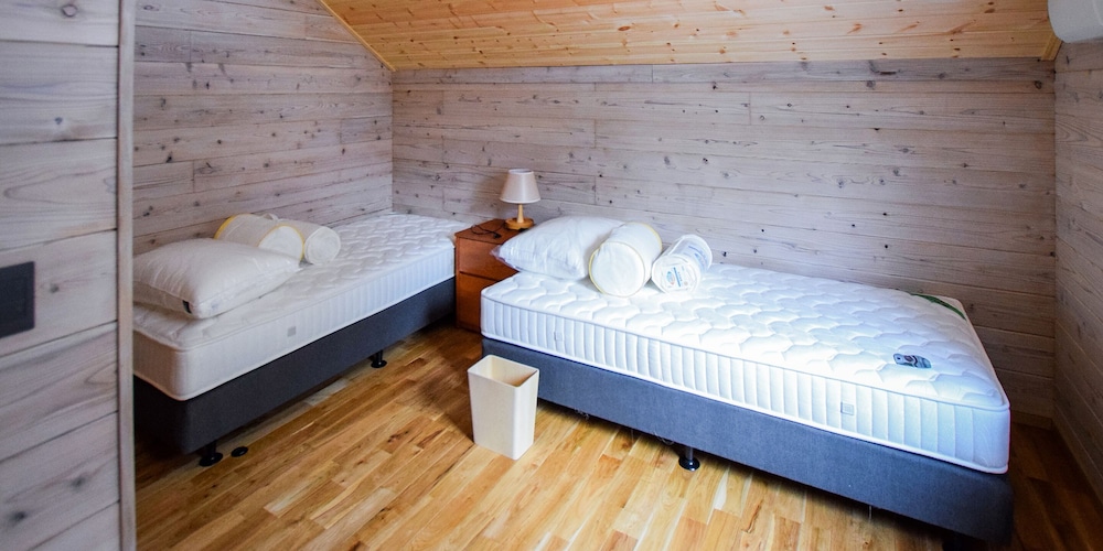 【コテージ B】2階建て2LDK (55平米) 無料WIFI 禁煙 客室6 | Baan Hakuba