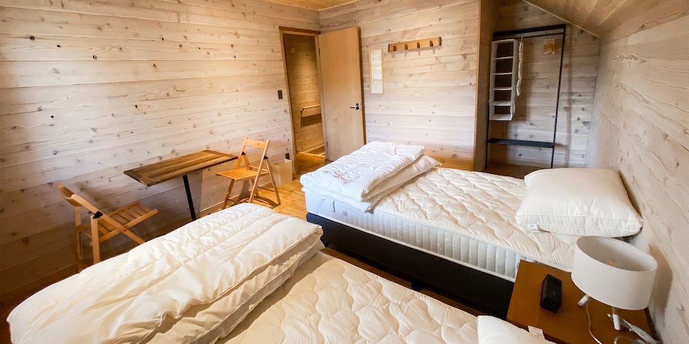 【コテージ Ａ】2階建て2LDK (70平米) 無料WIFI 禁煙 | Baan Hakuba