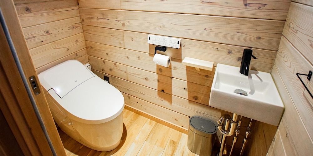 【コテージ B】2階建て2LDK (55平米) 無料WIFI 禁煙 バスルーム1 | Baan Hakuba