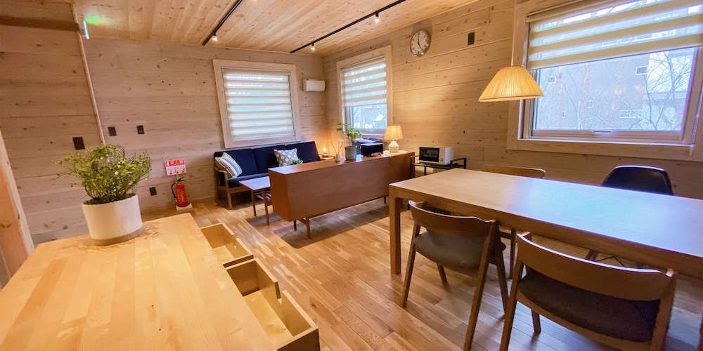 【コテージ Ａ】2階建て2LDK (70平米) 無料WIFI 禁煙 客室9 | Baan Hakuba