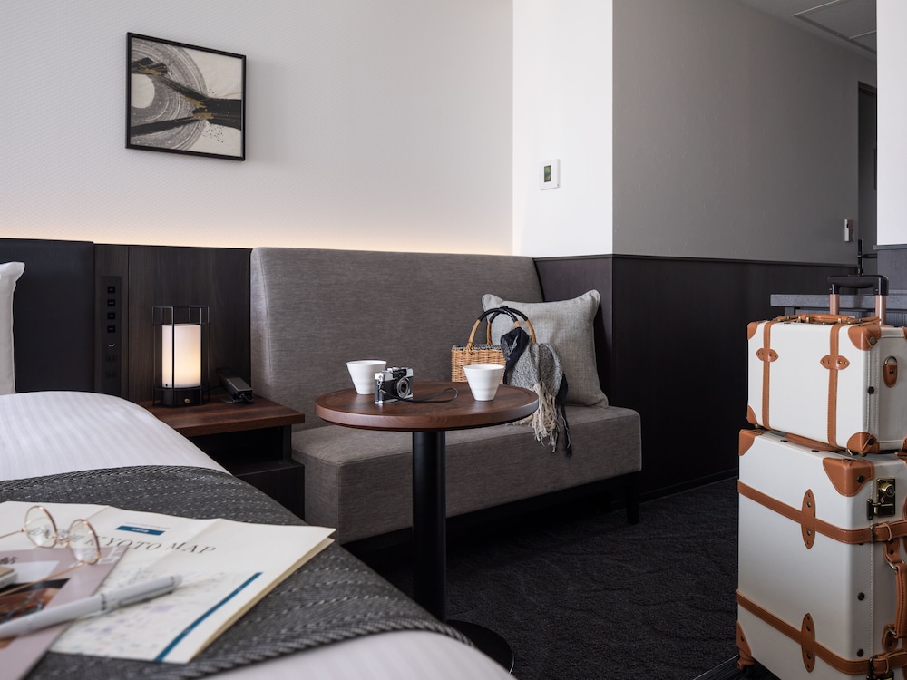 スタンダードトリプル (禁煙) 客室2 | 三井ガーデンホテル京都河原町浄教寺