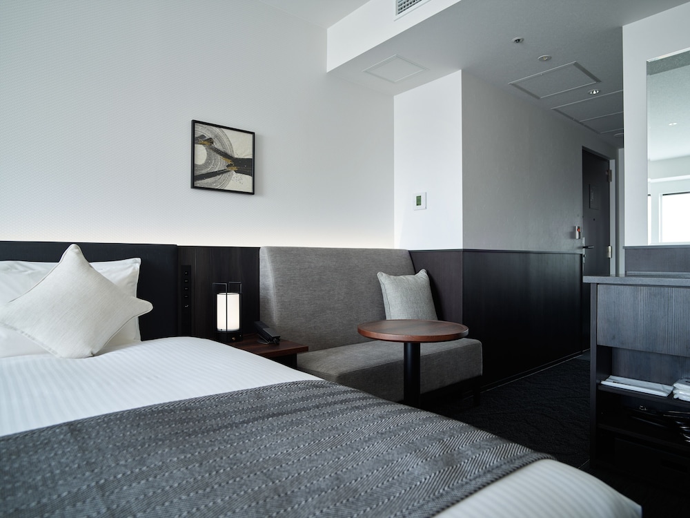 スタンダードトリプル (禁煙) 客室1 | 三井ガーデンホテル京都河原町浄教寺