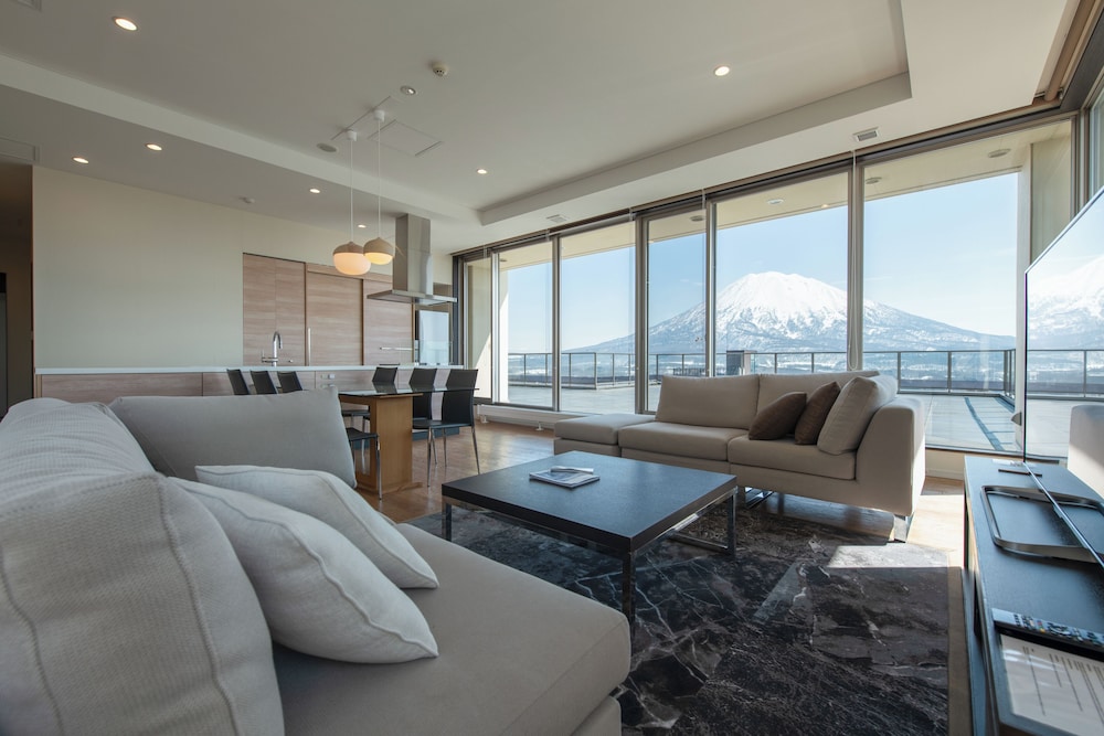 ペントハウス 2 ベッドルーム (2 Bedroom Penthouse Mt Yotei View) | チャトリウム ニセコ