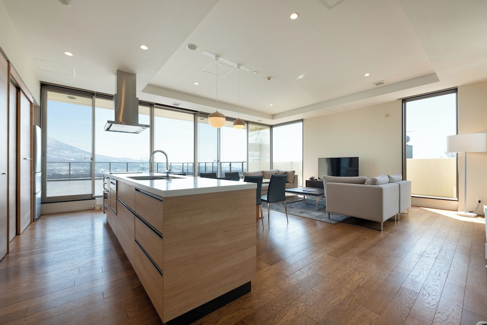 ペントハウス 3 ベッドルーム (3 Bedroom Penthouse Mt Yotei View) 専用キッチン0 | チャトリウム ニセコ