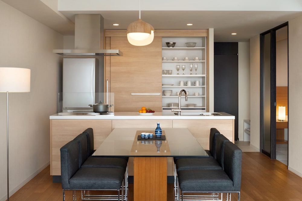 2ベッドルームスイート 羊蹄山 ビュー 専用キッチン0 | チャトリウム ニセコ