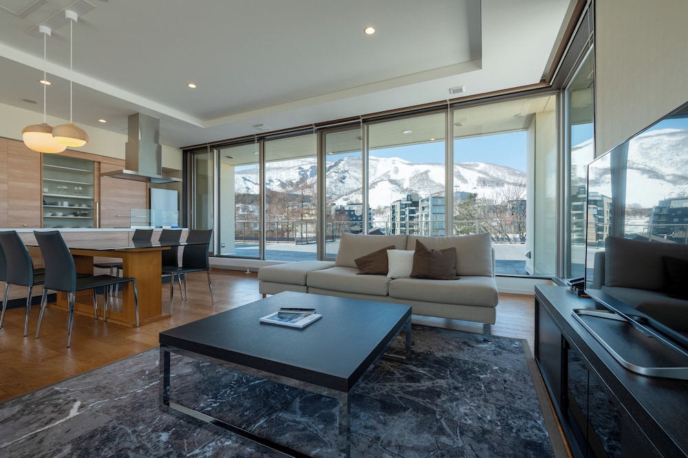 ペントハウス 2 ベッドルーム (2 Bedroom Penthouse Annupuri View) | チャトリウム ニセコ