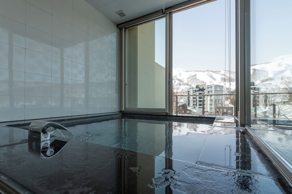 ペントハウス 2 ベッドルーム (2 Bedroom Penthouse Annupuri View) マウンテン ビュー0 | チャトリウム ニセコ