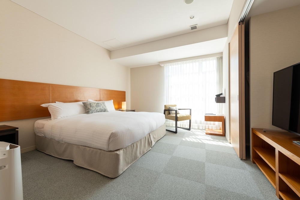 3ベッドルームスイート 羊蹄山 ビュー 客室1 | チャトリウム ニセコ