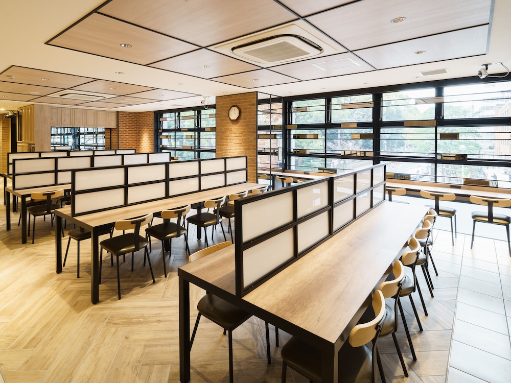 朝食スペース1 | スーパーホテル横浜関内