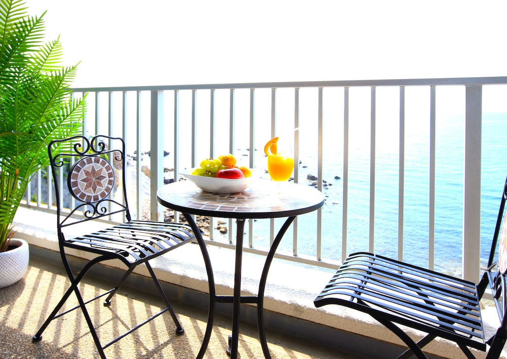 ファミリー ハウス バルコニー0 | Ocean Front BEACH 312 hot spring