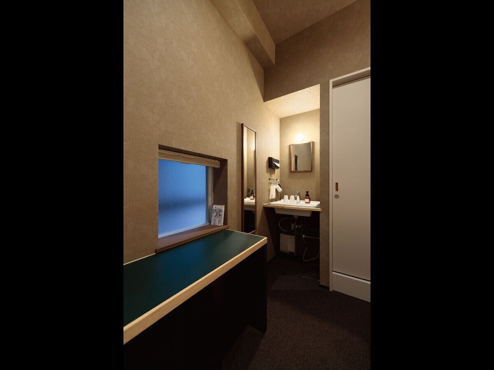 フォースルーム 客室1 | BUNSHODO HOTEL