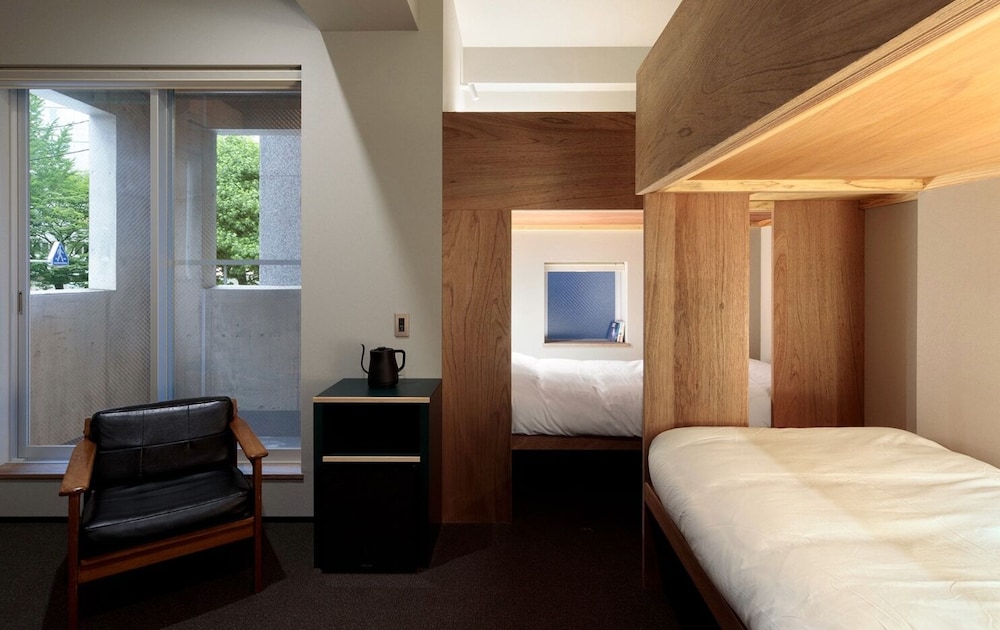 デラックス フォースルーム シャワー付き | BUNSHODO HOTEL