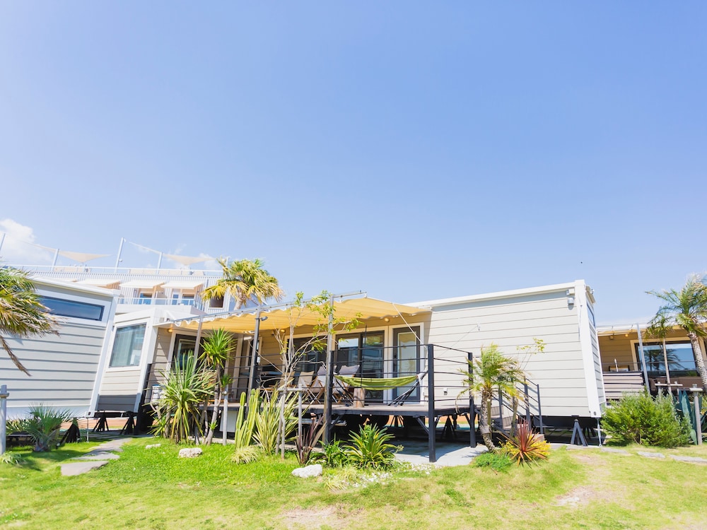 グランピング トレーラーハウス 禁煙 | 吹上浜フィールドホテル