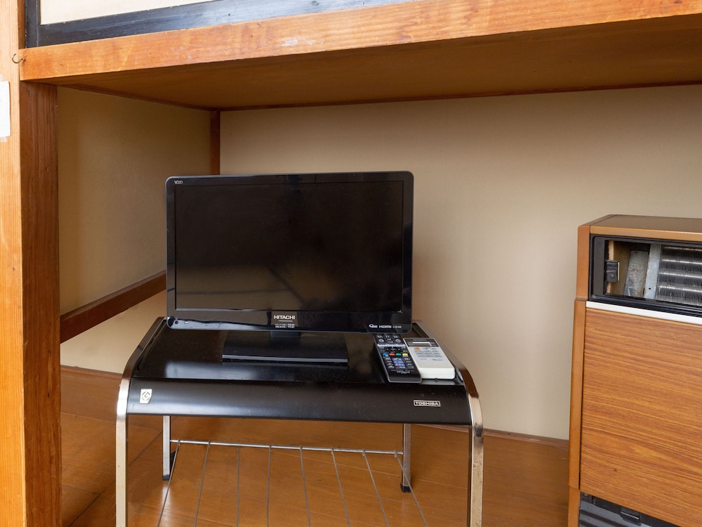 和室3名用 共用バスルーム 喫煙 客室1 | Tabist ビジネスホテルちとせ 柏崎