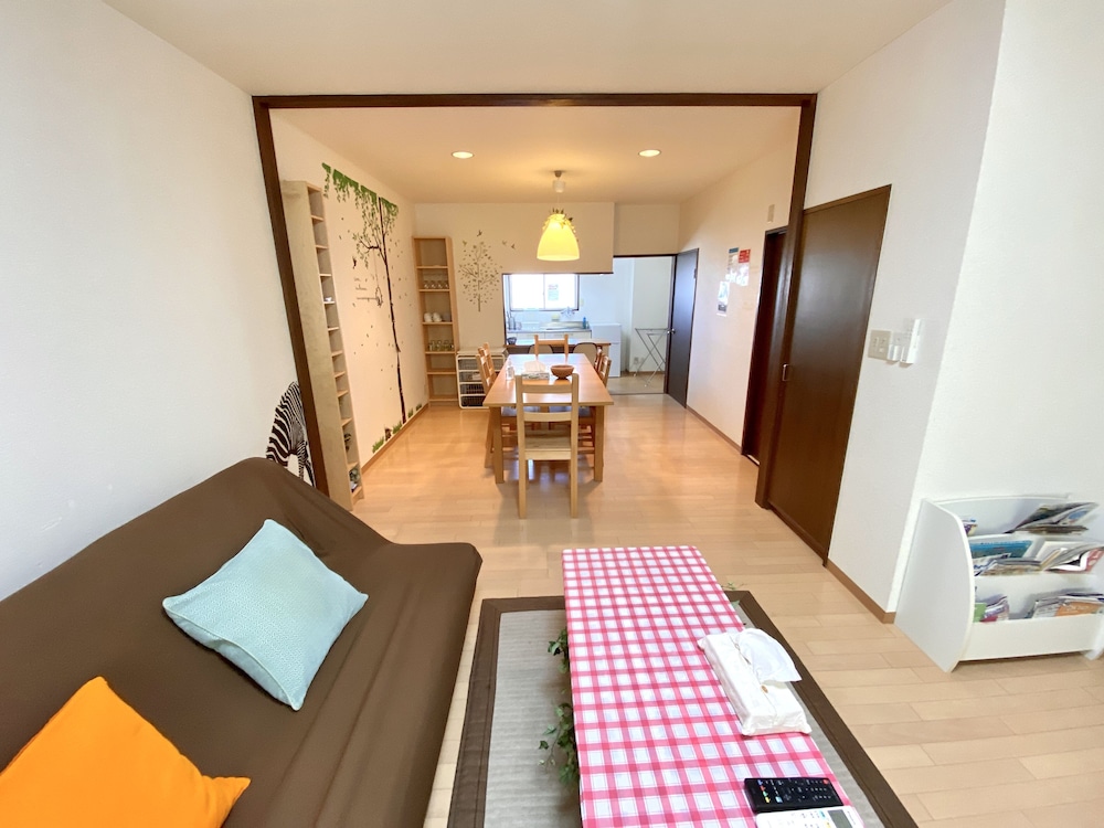 アパートメント (201) 客室2 | NOMAD松戸宿 テイクファイブ