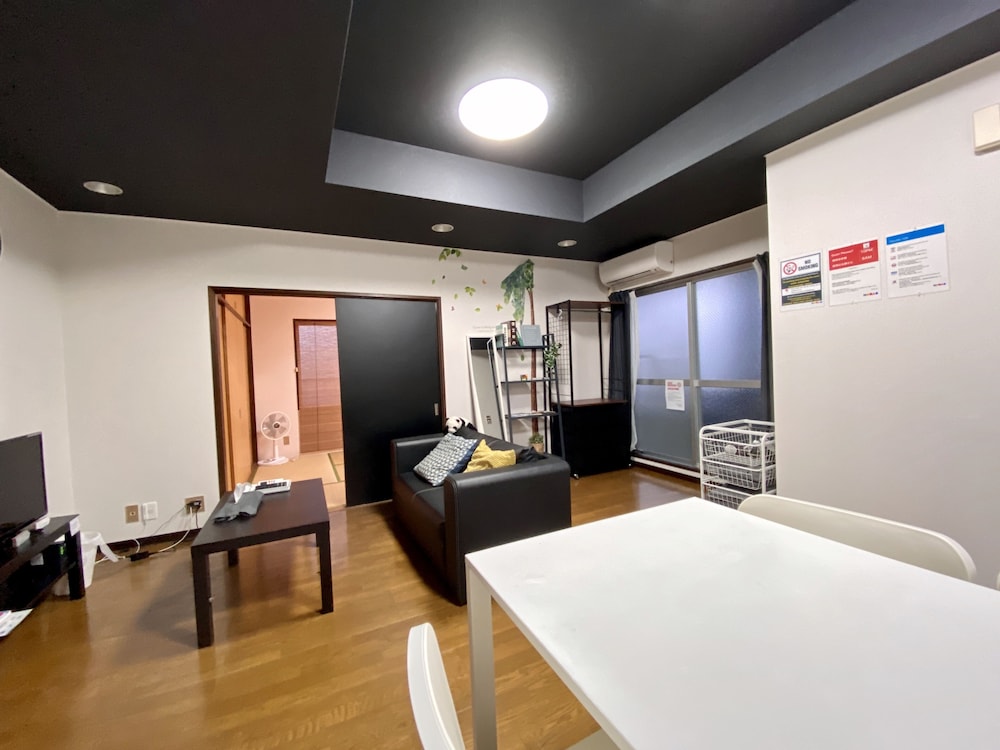 アパートメント (405) 客室8 | NOMAD松戸宿 テイクファイブ