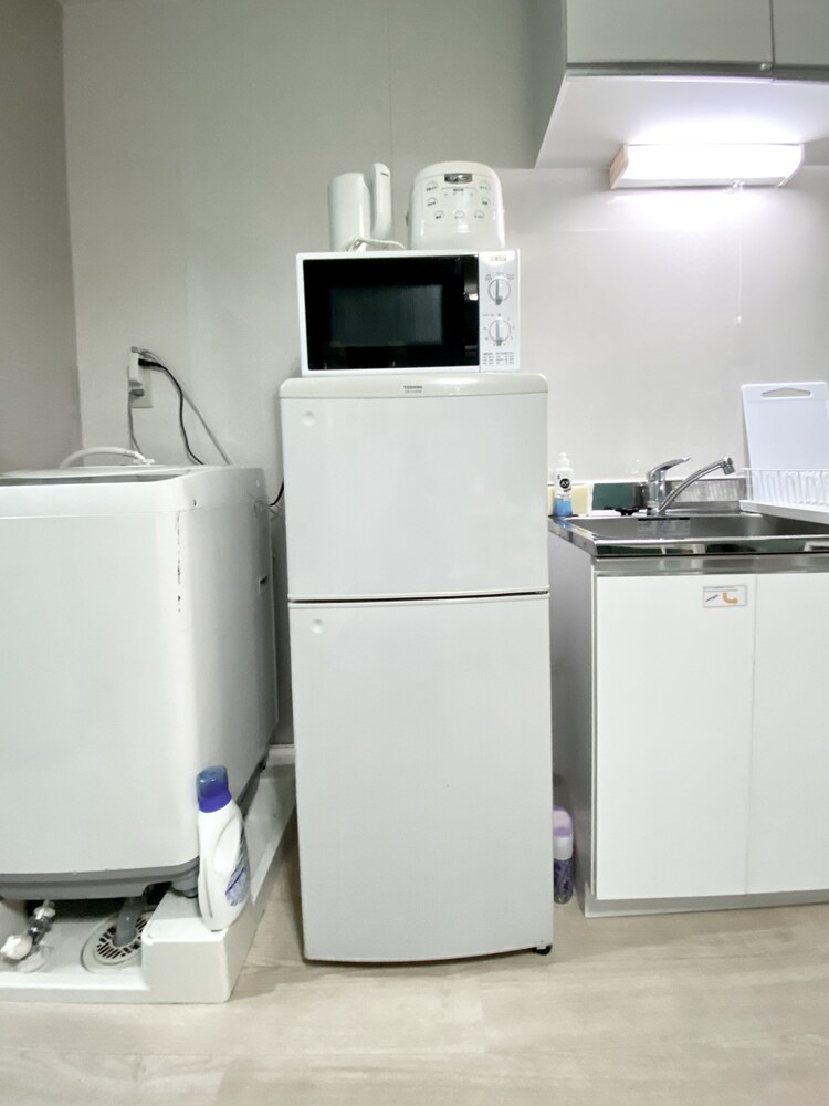 アパートメント (302) 専用キッチン1 | NOMAD松戸宿 テイクファイブ