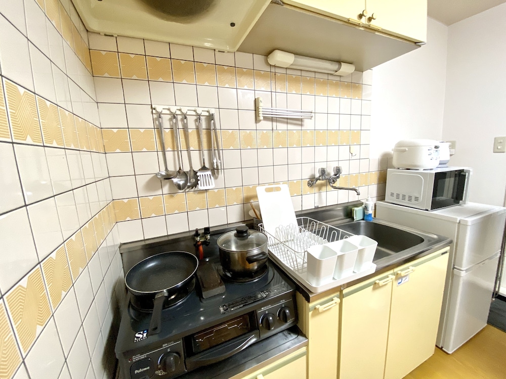 アパートメント (305) 専用キッチン2 | NOMAD松戸宿 テイクファイブ