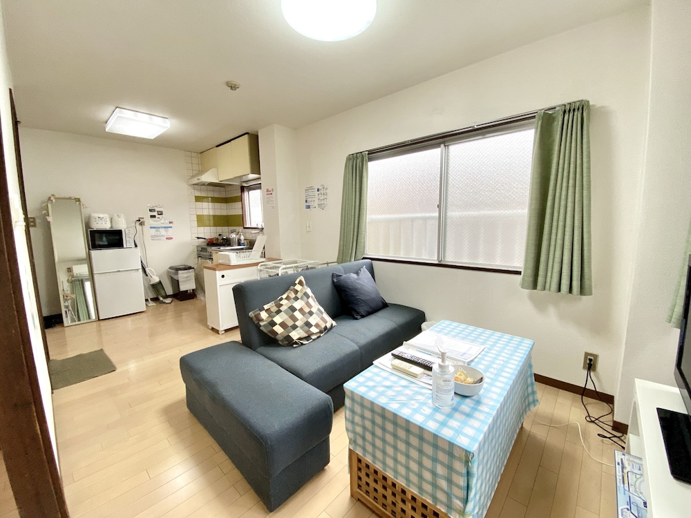 アパートメント (301) リビング エリア1 | NOMAD松戸宿 テイクファイブ