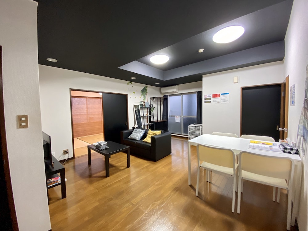 アパートメント (405) | NOMAD松戸宿 テイクファイブ