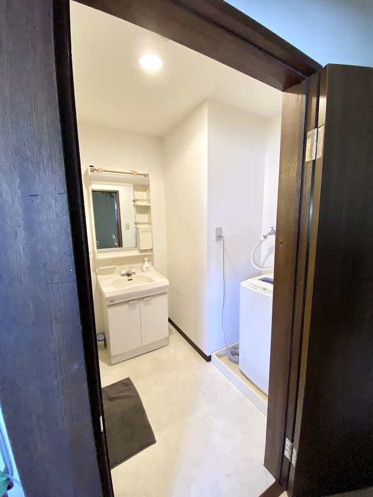 アパートメント (201) バスルーム2 | NOMAD松戸宿 テイクファイブ