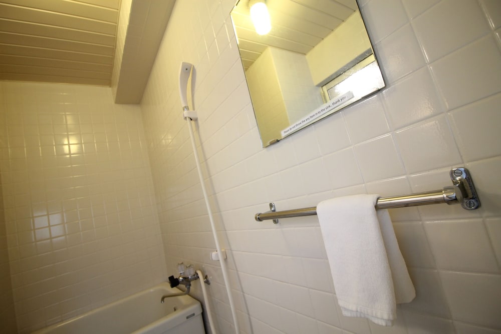 コンドミニアム 1 ベッドルーム (701) 深めの浴槽0 | 第 3 ひまわりビル 701