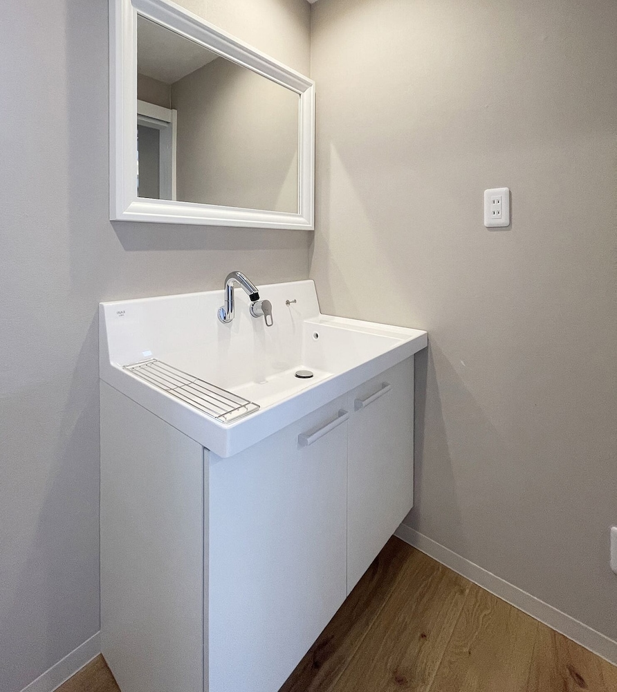 エクスクルーシブ コンドミニアム 4 ベッドルーム (7F) バスルーム5 | エムズレア本川町