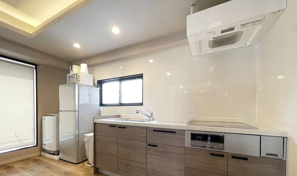 エクスクルーシブ コンドミニアム 4 ベッドルーム (7F) 専用キッチン0 | エムズレア本川町