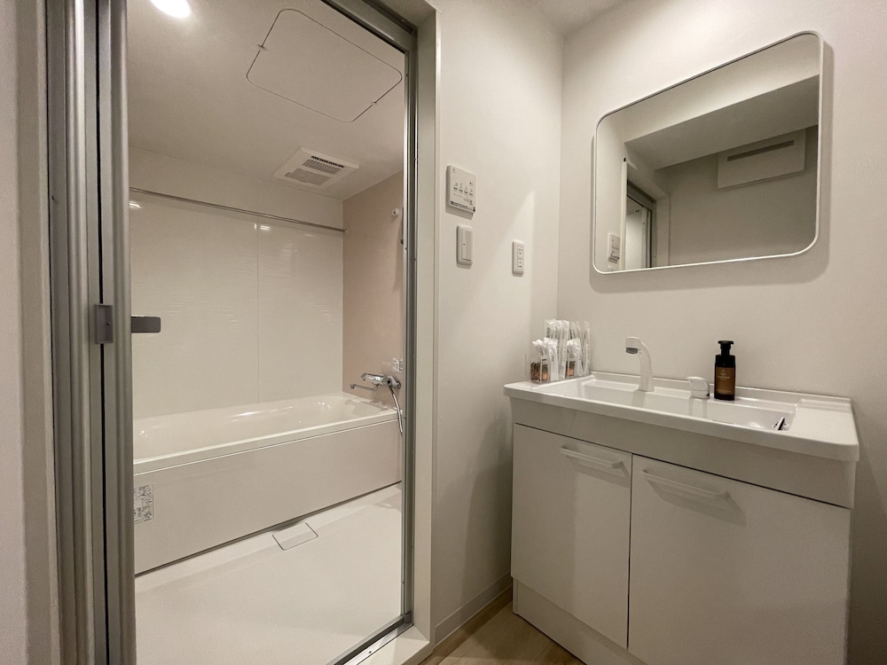 コンドミニアム 2 ベッドルーム (3F) バスルーム1 | エムズレア本川町