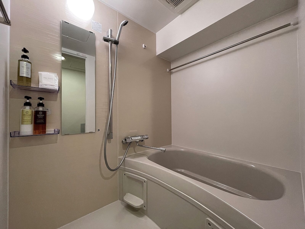 コンフォート コンドミニアム 1 ベッドルーム (5F) バスルーム1 | エムズレア本川町