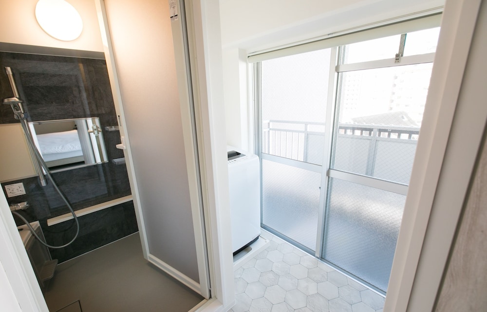 デザイン スタジオスイート (301) バスルーム1 | ORIGAMINN