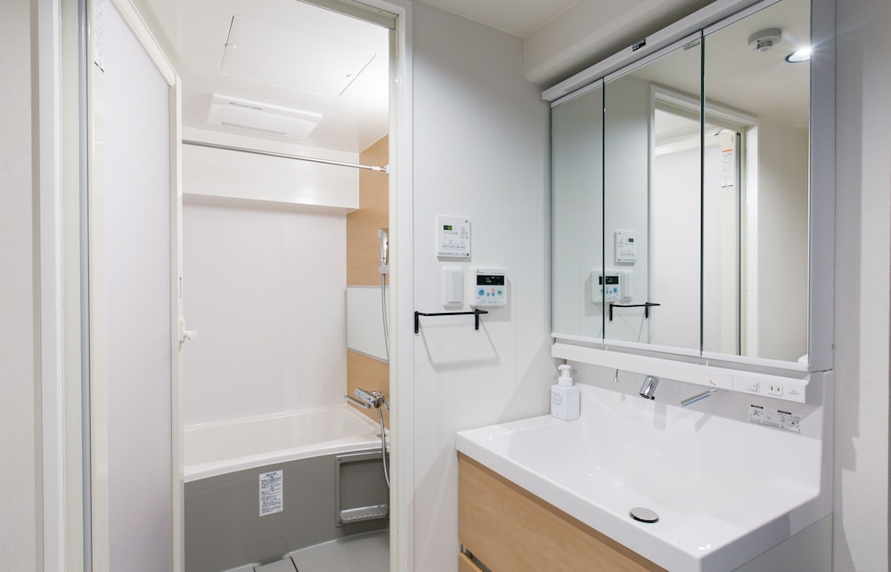 デザイン スタジオスイート (302) バスルーム3 | ORIGAMINN