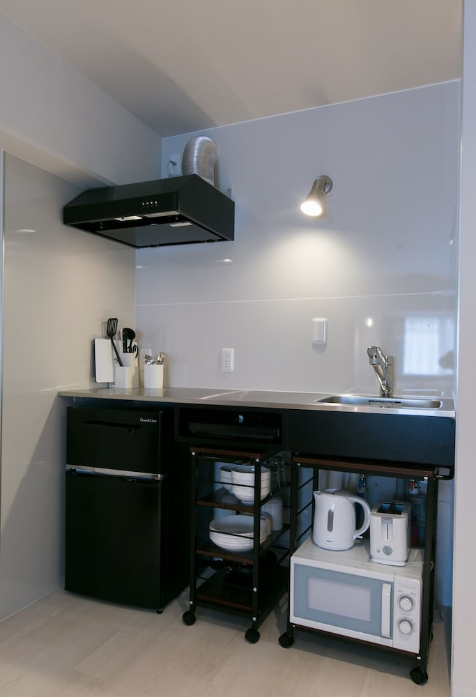 デザイン スタジオスイート (302) 専用簡易キッチン1 | ORIGAMINN