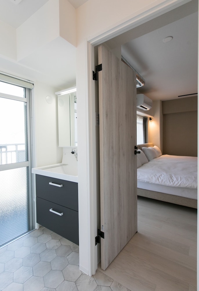 デザイン スタジオスイート (301) バスルーム0 | ORIGAMINN