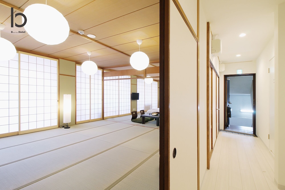 コンドミニアム 2 ベッドルーム (301) 客室11 | Hanagin Building