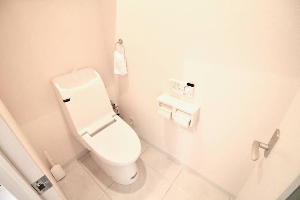 コンドミニアム 2 ベッドルーム (301) バスルーム4 | LUXES 比治山