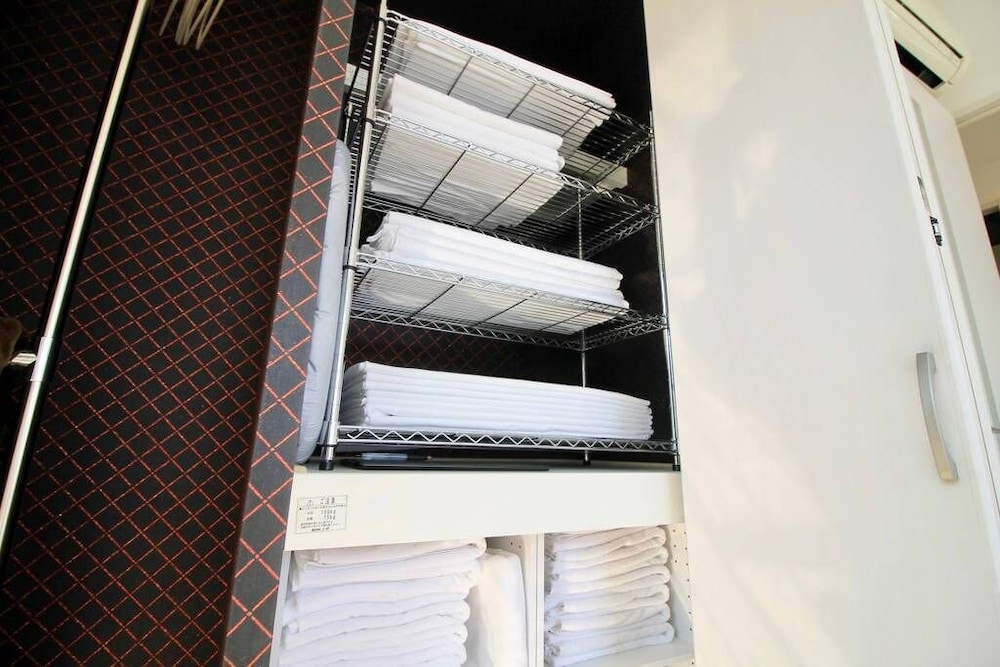 コンドミニアム 2 ベッドルーム (301) 客室の設備とサービス1 | LUXES 比治山