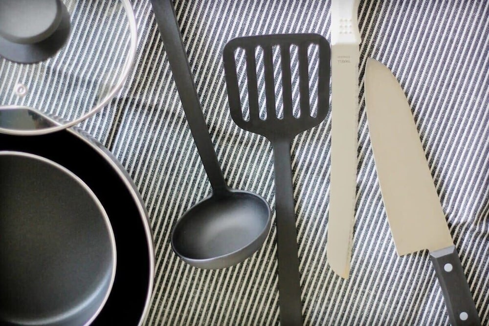 コンドミニアム 3 ベッドルーム (601) 専用キッチン2 | 三田尾ビル