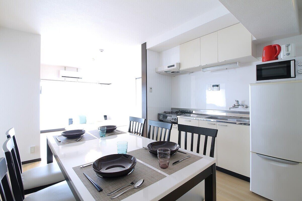 コンドミニアム 3 ベッドルーム (601) 専用キッチン0 | 三田尾ビル