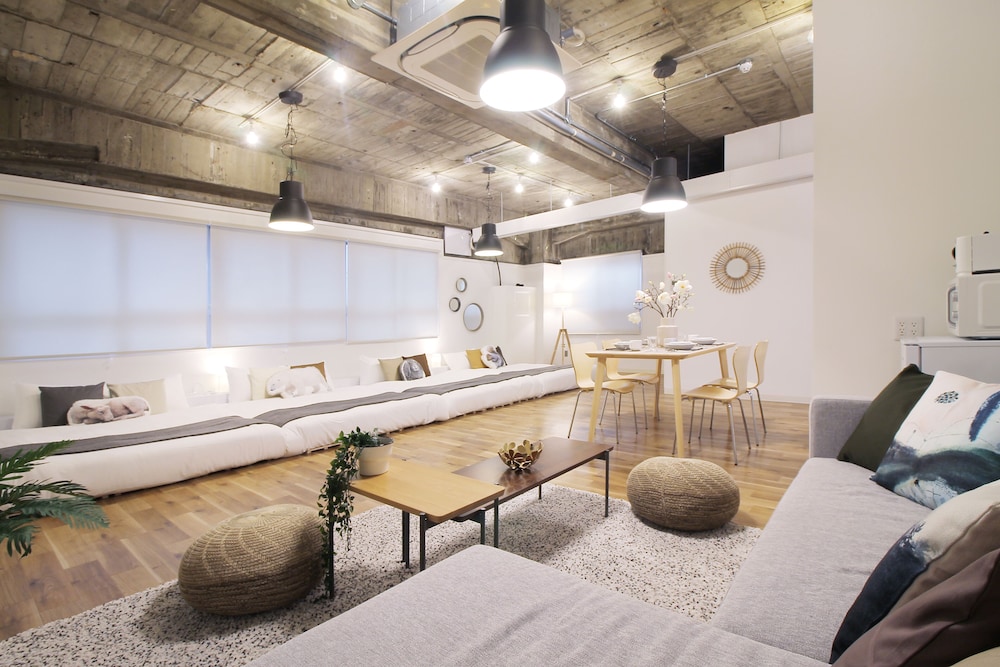 コンドミニアム 1 ベッドルーム (402) 部屋からの景観1 | 日経ビル