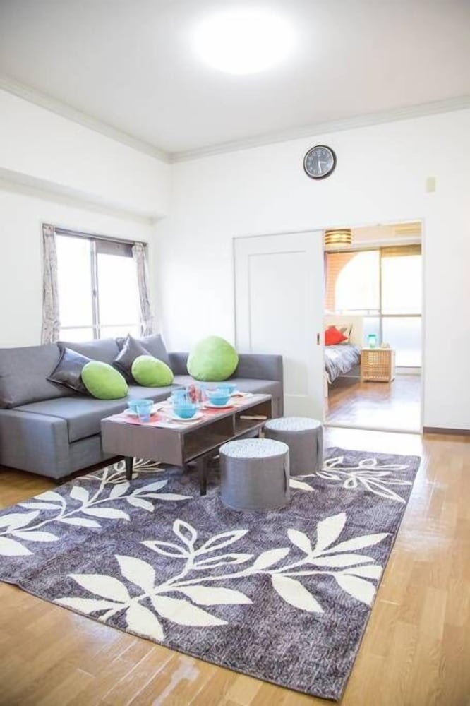 コンドミニアム 1 ベッドルーム (201) リビング エリア0 | ロッコーマンション