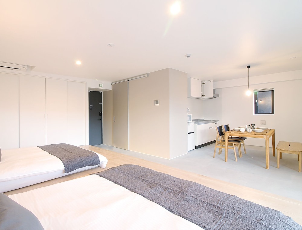 パノラミック スタジオ シティビュー (401) 客室2 | b hotel 広島平和大通り