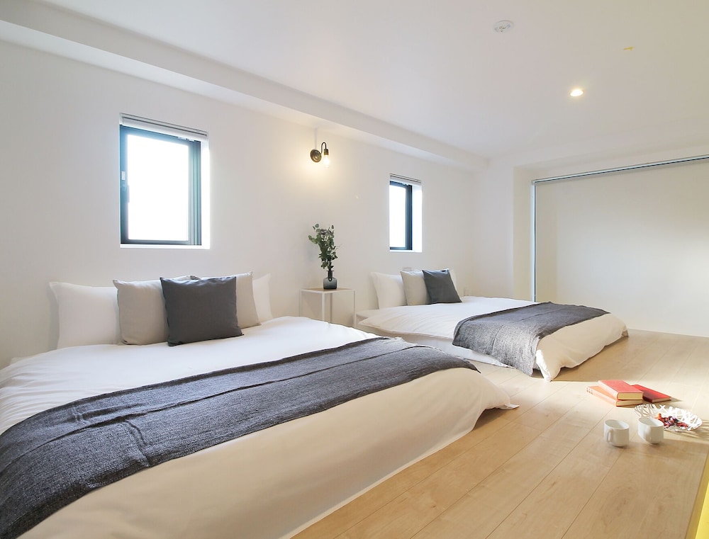 デザイン スタジオ (702) 客室3 | b hotel 広島平和大通り