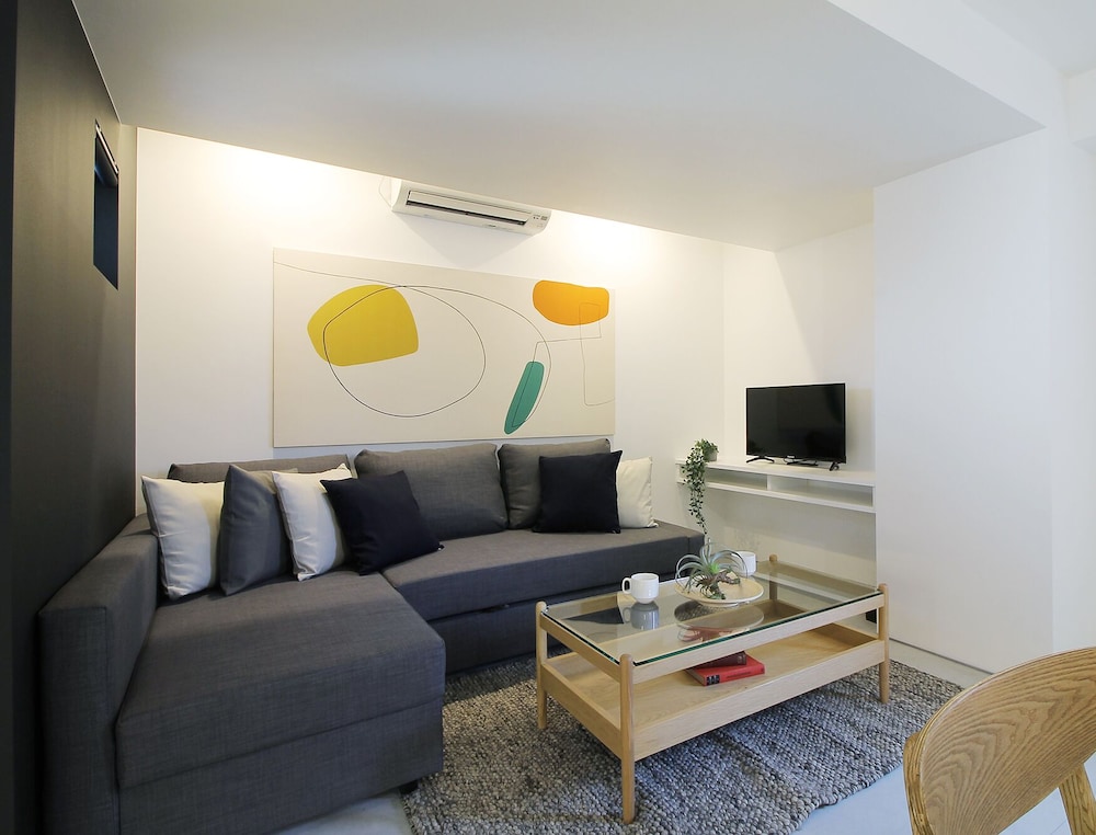 ファミリー スタジオ (502) | b hotel 広島平和大通り