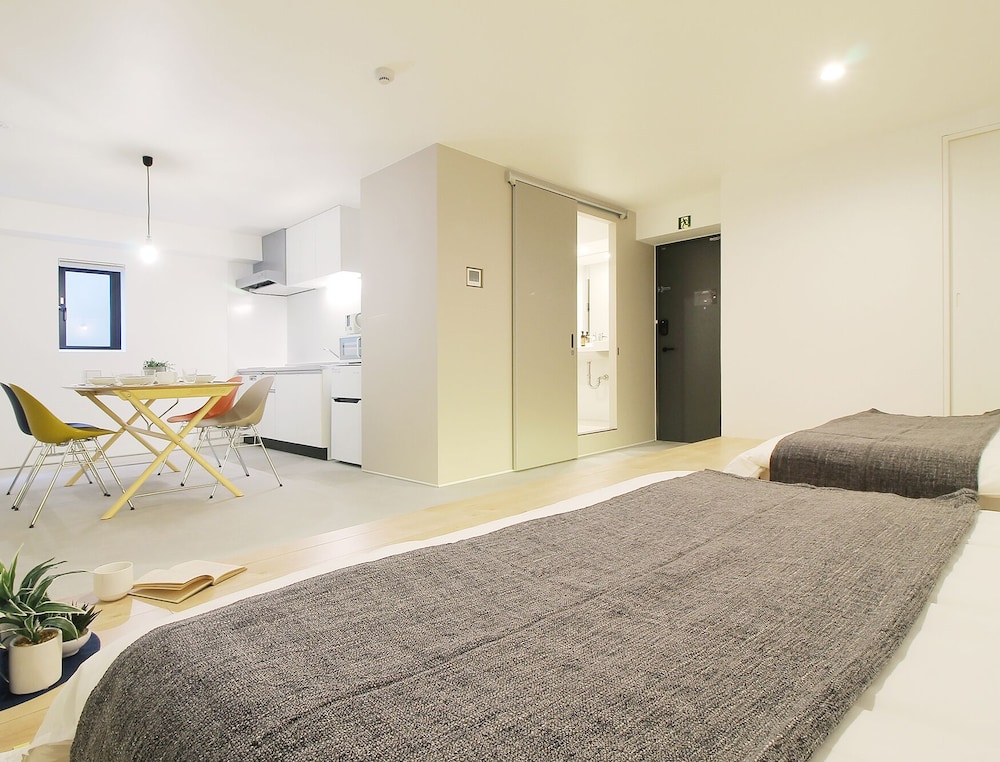 エリート スタジオ (302) 客室14 | b hotel 広島平和大通り