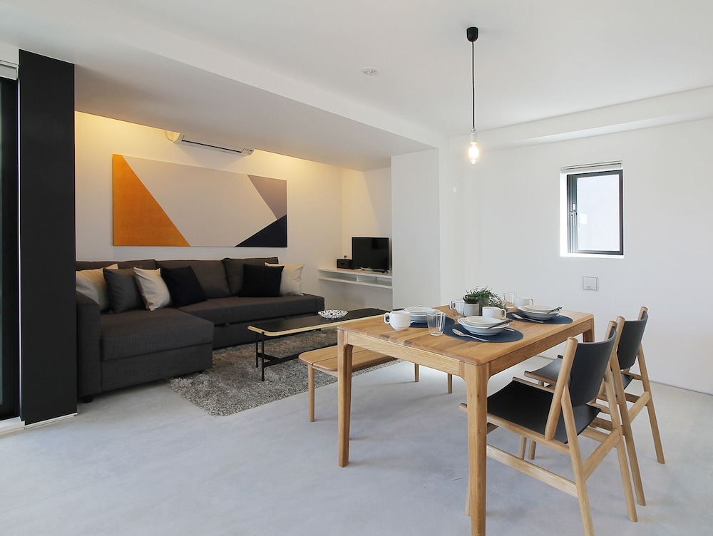 デラックス スタジオ (902) | b hotel 広島平和大通り