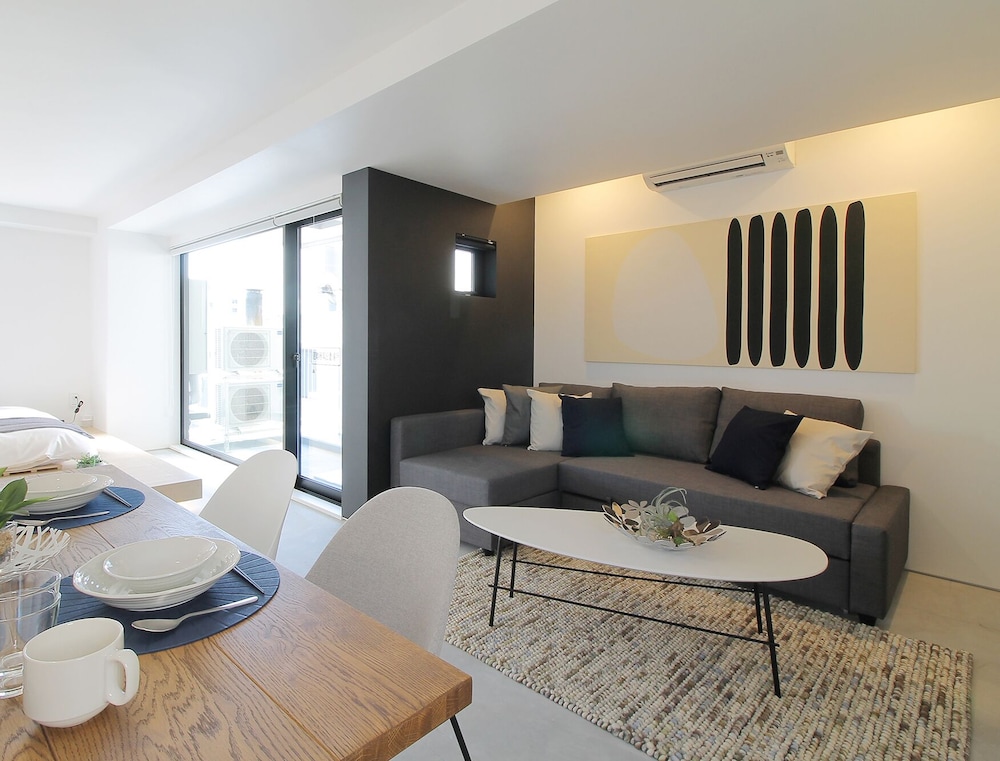 プレミアム スタジオ (602) リビング エリア4 | b hotel 広島平和大通り