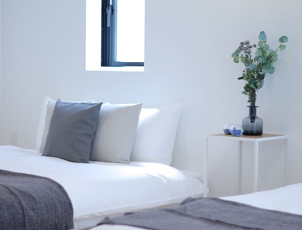 ファミリー スタジオ (502) 客室2 | b hotel 広島平和大通り