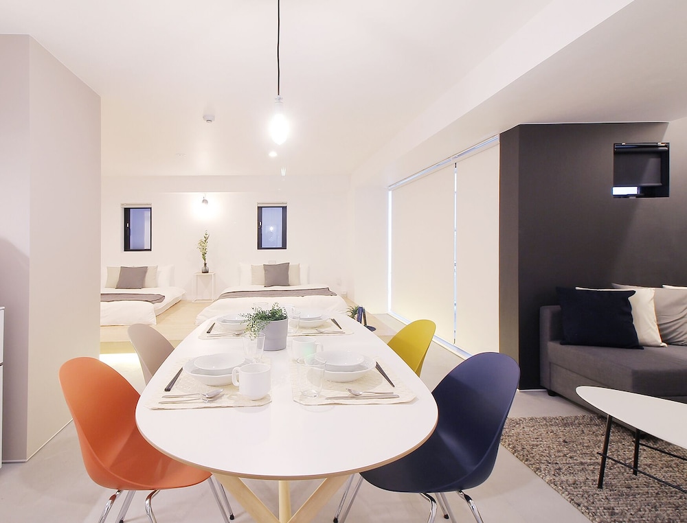 エリート スタジオ (302) 客室内のダイニングエリア9 | b hotel 広島平和大通り